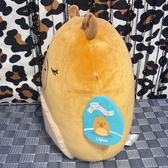 SQUISHMALLOWS LIJJIAN THE BROWN CAPYBARA PLUSH PILLOW TOY - Picture 3 of 6